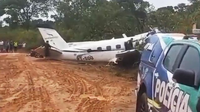 Catorce personas murieron al caer avión que llevaba a turistas a excursión de pesca en el Amazonas