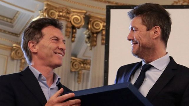 Tinelli me satiriza de mala manera por televisión y se ofende porque lo critican 30 mil tuiteros