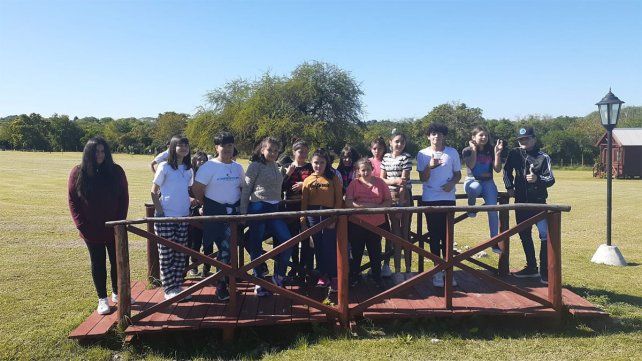 La escuela Pablo del Tarso y la de oficios Enrique Angelelli funcionan en barrio Anacleto Medina de Paraná. Cuentan con sólo 30 socios y la cuota es a voluntad