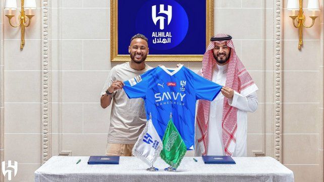 Neymar fue presentado en Arabia Saudita.