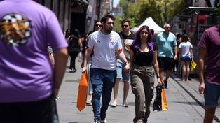 La peatonal Córdoba, uno de los paseos comerciales a cielo abierto de la ciudad.