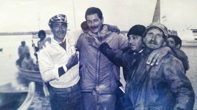 Remada en defensa del río Paraná: la travesía llega a la capital entrerriana