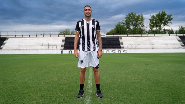 Agustín Módica se formó y jugó en la primera de Central pero ahora seguirá su carrera en Gimnasia de Mendoza.&nbsp;