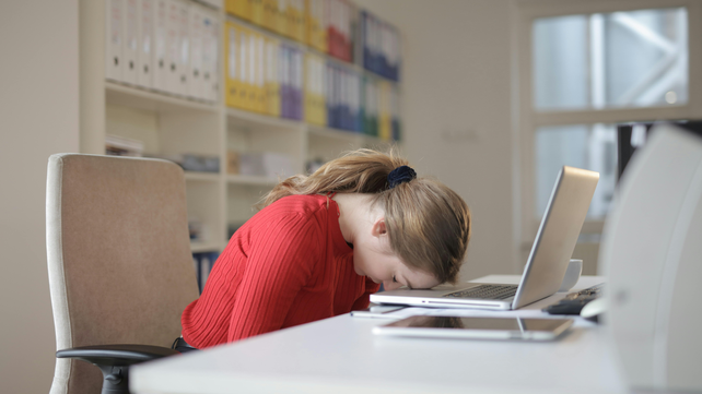 Salud mental. El fenómeno dejó en claro que el bienestar emocional de los empleados se convirtió en una necesidad estratégica para garantizar la supervivencia empresarial.4o