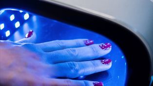 Especialista en dermatología habló&nbsp; sobre la realización de la manicura semipermanente y alertó sobre la utilización de algunos productos en uñas
