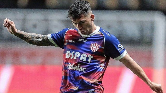 La dirigencia de Unión analiza mejorarle el contrato a Mateo Del Blanco