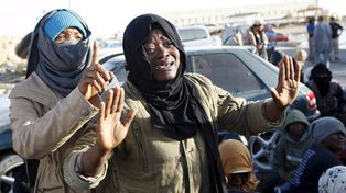 Italia rescató en el mar a 5.800 migrantes en un gigantesco operativo