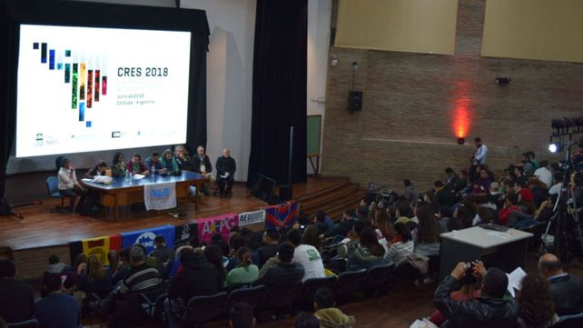 La agenda de los universitarios por una nueva hora americana