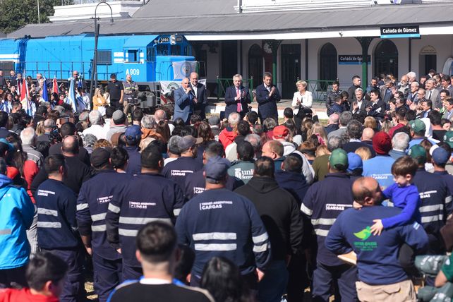Aplausos al llegar. Ya en Cañada de Gómez