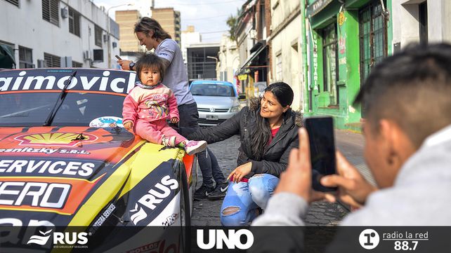 Lectores de UNO se fueron con la entrada y la foto con la Copa