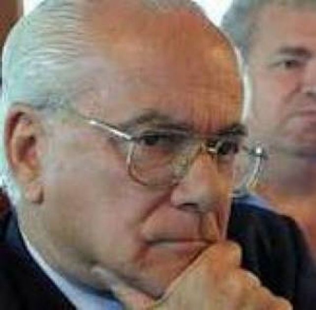 Benito Pont. Renunció al cargo de fiscal federal de Corrientes.