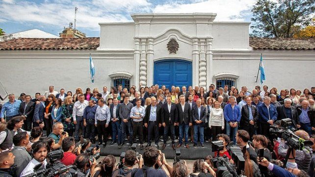 Sergio Massa con gobernadores: Vamos a dar vuelta esta historia
