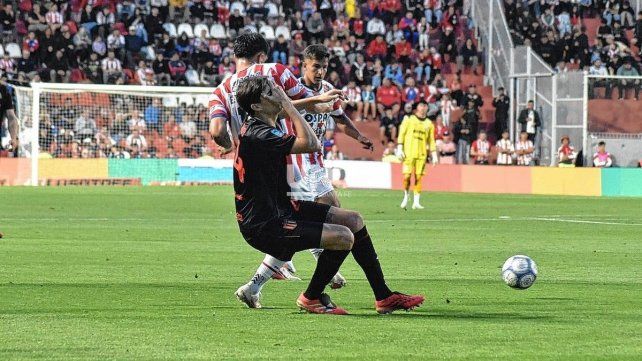 Lejos del Fair Play: Unión, entre los equipos con más infracciones del Clausura
