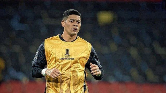 Marcos Rojo titular en Estudiantes de La Plata.