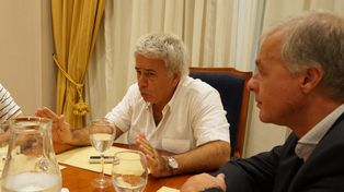 De la Sota: “Cristina gobierna con la chequera y con el látigo”