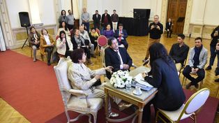 Los enlaces matrimoniales se llevaron a cabo en el Salón Blanco.