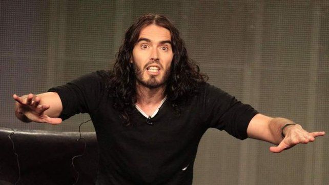 Investigan al actor Rusell Brand por supuestos delitos sexuales