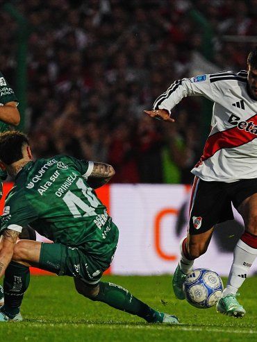River Plate no pudo con Sarmiento en un partido pendiente y complica su futuro