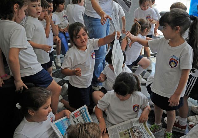 Alumnos del Jardín San Pablo visitaron la redacción del UNO