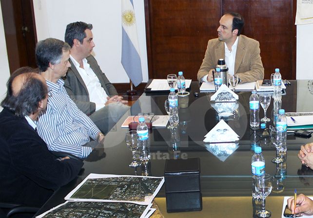 Tren Urbano: se realizó una reunión técnica con integrantes de la CNRT