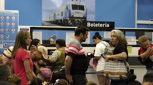 Movilización en Rosario en defensa del tren: reclaman por los servicios suspendidos