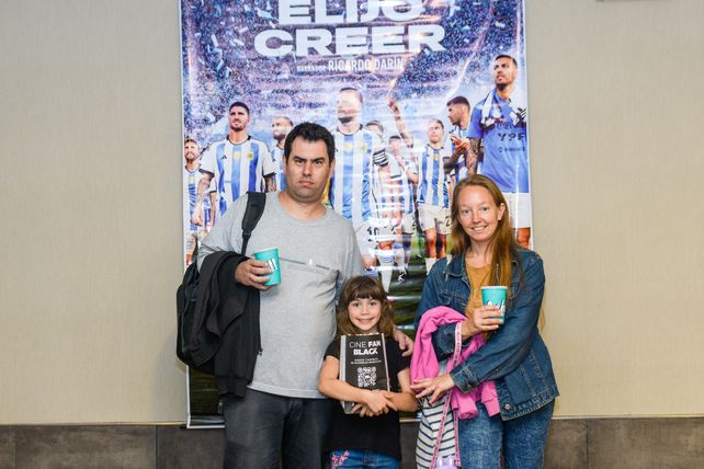 Mariano Chachkes, Valeria Valentini y Luz.