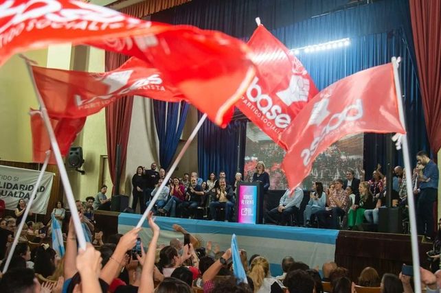 Bases se sumó al Frente Amplio por la Soberanía en las recientes elecciones santafesinas.