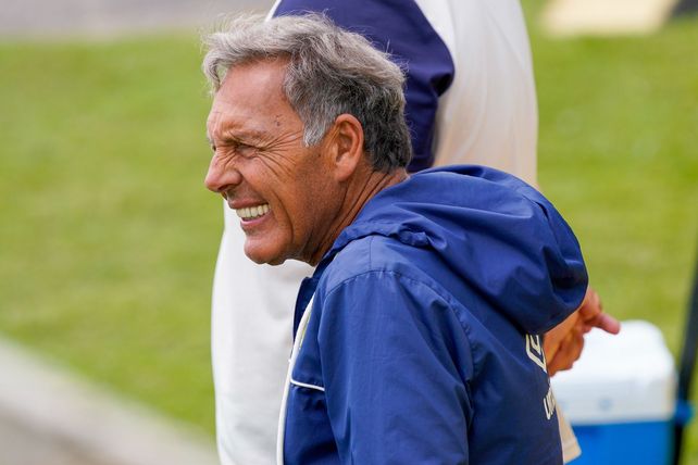 La sonrisa de Miguel Angel Russo es una muestra de la confianza que reina hoy en Central.