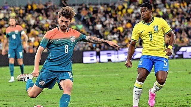 Brasil rescató un empate agónico ante Australia en su primer amistoso post Mundial.