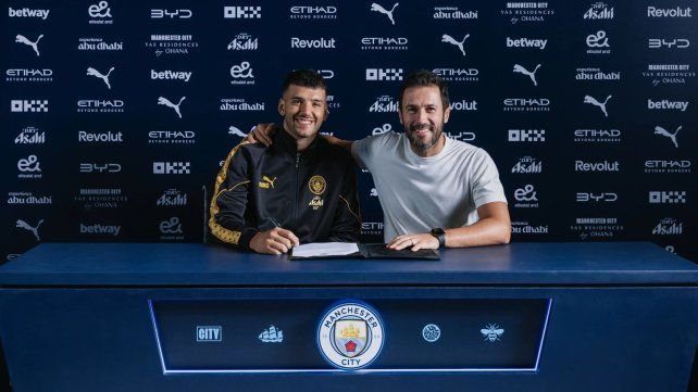 Gerónimo Rulli fue presentado como nuevo arquero en el Manchester City