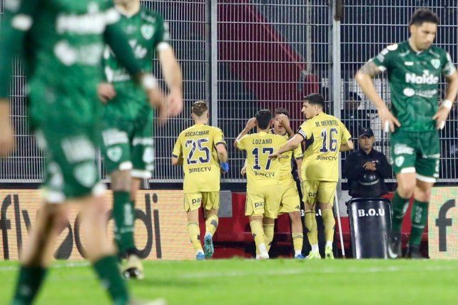 Boca festejó en Rosario ante Sarmiento.