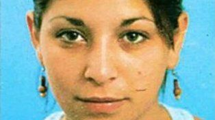 Al momento de su desaparición, las características eran las siguientes: cabello negro lacio y largo, contextura delgada, 1,70 metro, tez blanca, ojos marrones, un aro en la nariz y una cicatriz en el pómulo izquierdo.