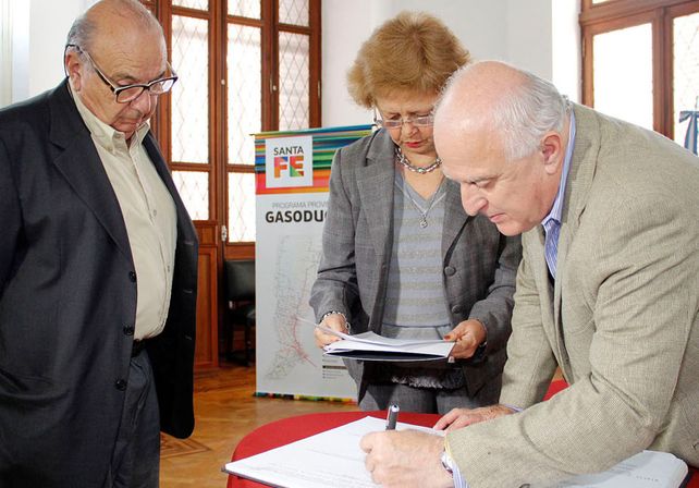 Más cerca de concretar seis gasoductos que beneficiarán a 55 localidades de la provincia