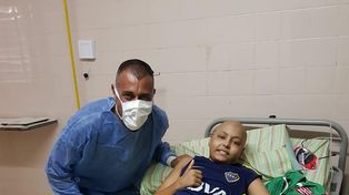 ¡Puro corazón! Nereo le cumplió el sueño a un nene que lucha por su vida