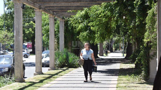 Lunes soleado y con calor para comenzar la semana en la ciudad de Santa Fe