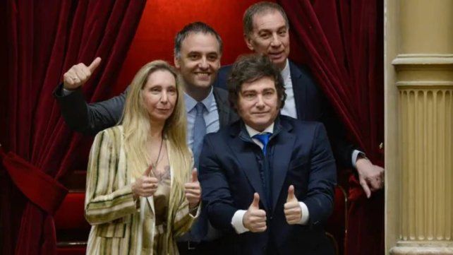 En medio de la interna libertaria, el índice de confianza en el Gobierno volvió a bajar