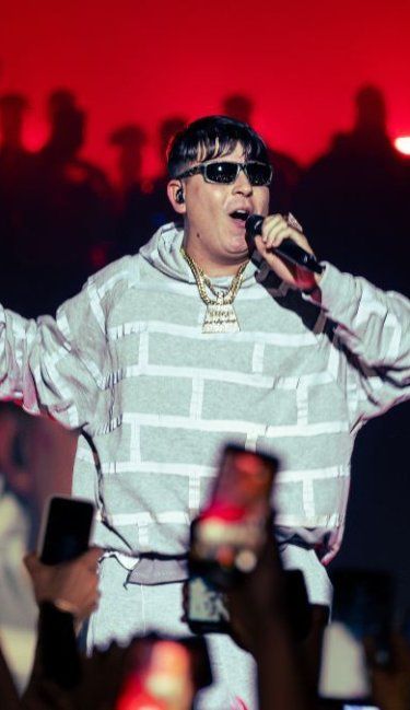 YSY A cerró A la Gorra con ocho shows agotados y una fiesta junto a su público