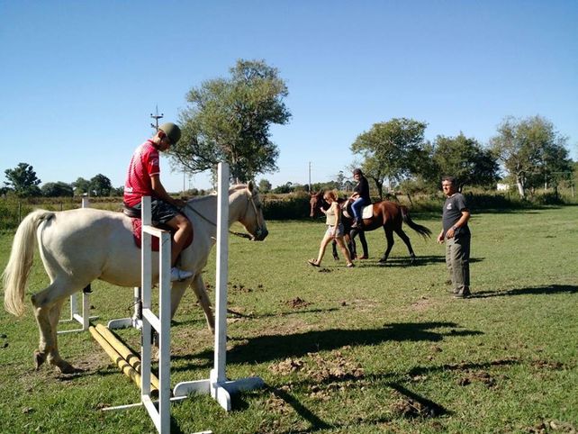 Implementaron en Sauce Viejo clases gratuitas de equinoterapia