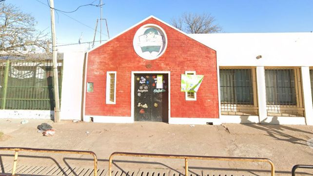 La escuela ubicada en Caña de Ambar al 1600