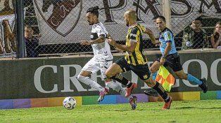 Platense pasó de fase .