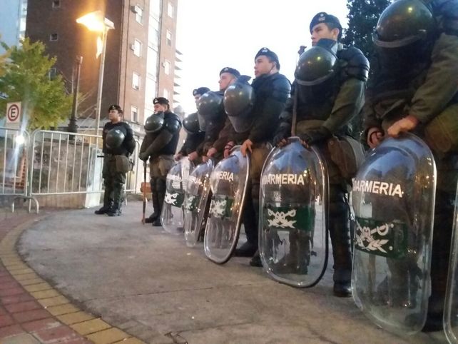 Un retén de Gendarmería ubicado esta mañana en Rioja y 1º de Mayo.&nbsp;