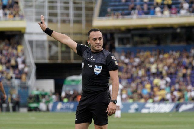 Fernando Espinoza será el árbitro en el partido de Central ante Aldosivi. Hace más de un año que no dirige al Canalla.