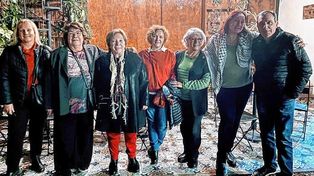 La obra Extraña fuga de la anciana y su&nbsp; criada se centra en la condición humana: el amor, la&nbsp; muerte, la vejez y los deseos