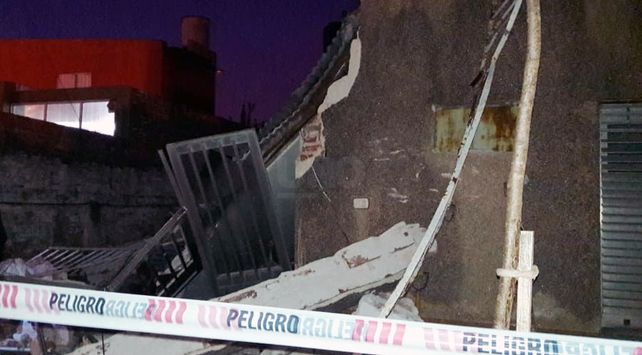 Las primeras imágenes del derrumbe de la vivienda.