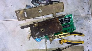 Las acusadas por el intento de usurpación tenían una cerradura nueva.