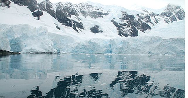 Seg&uacute;n un estudio, la Ant&aacute;rtida tiende a elevar su temperatura en lugar de enfriarse