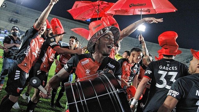 La Liga Profesional mostró desde adentro con un video todos los detalles de Colón y Racing.