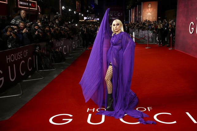 Lady Gaga se convierte en la viuda negra de la moda en La casa de Gucci