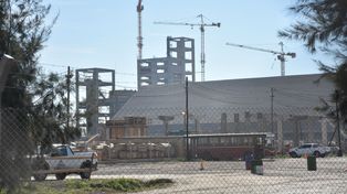 Desde afuera. La planta de Renova, en Timbúes, donde se produjo el accidente fatal.&nbsp;