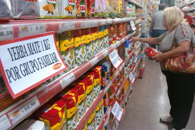 Los súper de la ciudad comenzaron a restringir la venta de yerba